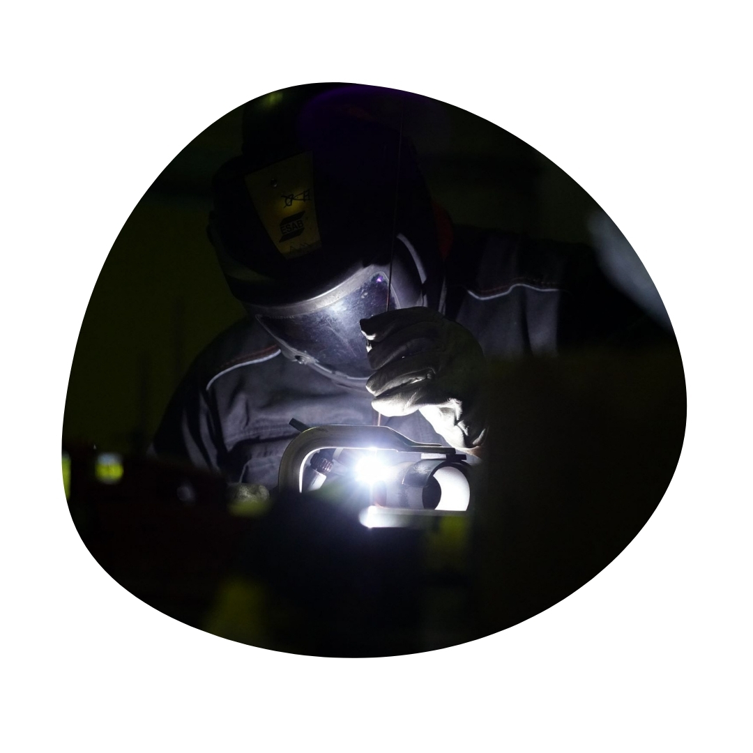 Hitsaaja kehyksessä