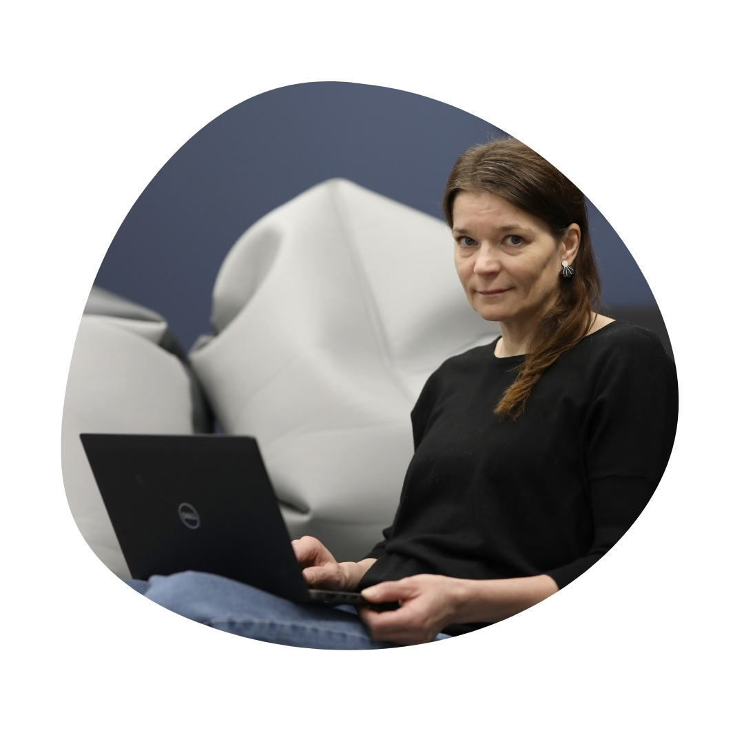 Monipaikkaisuus kehyksissä